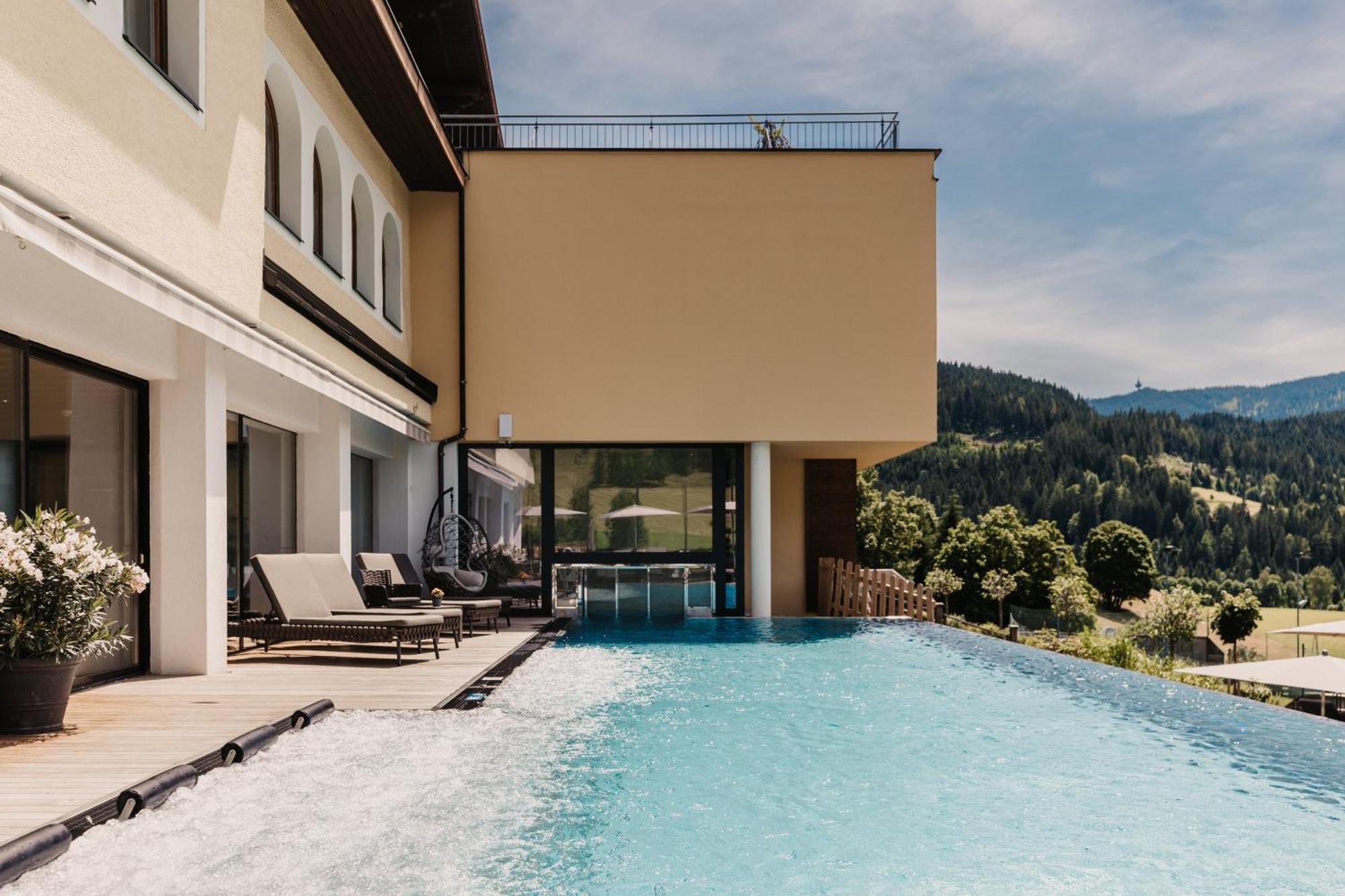 Hotel Neubergerhof Филцмос Екстериор снимка