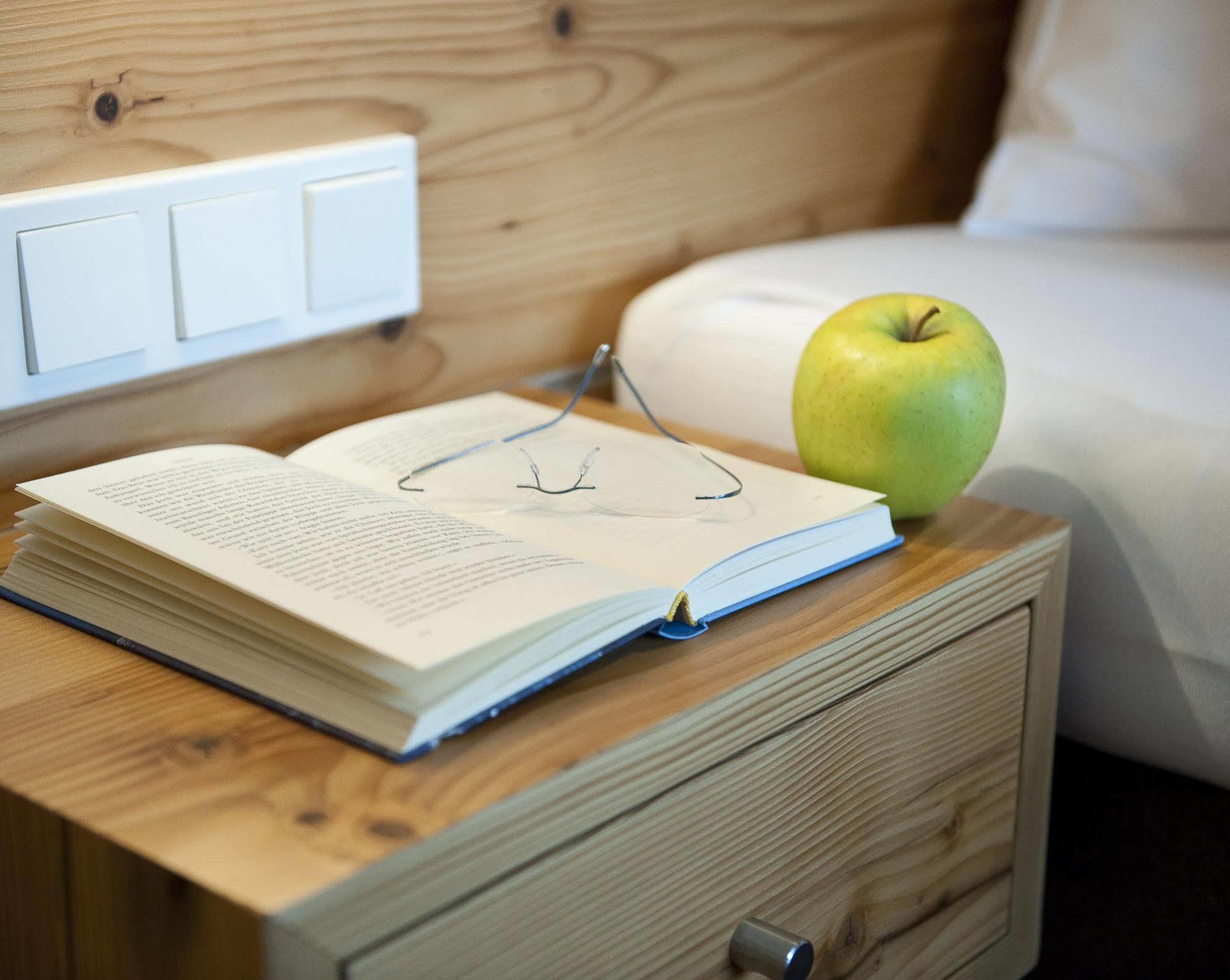 Hotel Neubergerhof Филцмос Екстериор снимка